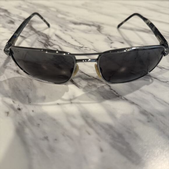 Maui Jim KAHUNA MJ 162-02 - Gunmetal Frame / Neutral Grey...